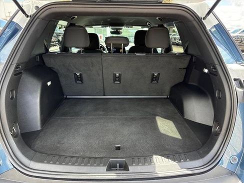 Certified 2025 Chevrolet Equinox LT w/ Safety and Technology Package AWD/4WD image 22