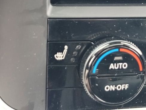 Used 2025 Nissan Rogue SV w/ SV Premium Package image 22