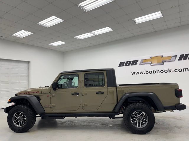 Used 2026 Jeep Gladiator Mojave AWD/4WD image 8