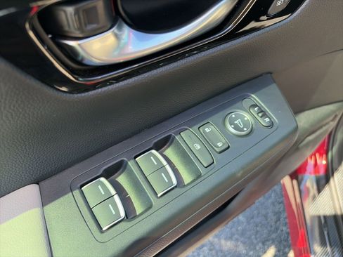 Used 2025 Honda CR-V EX-L image 14