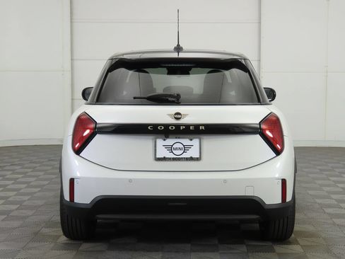 Used 2026 MINI Cooper 4-Door Hardtop FWD image 10