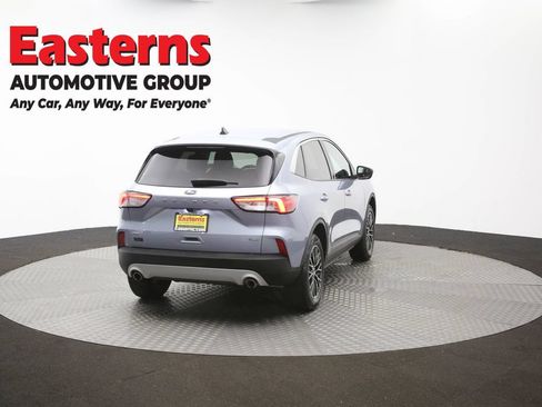 Used 2022 Ford Escape SE w/ Convenience Package FWD image 40