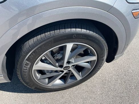 Used 2025 Genesis GV80 2.5T Advanced AWD/4WD image 13