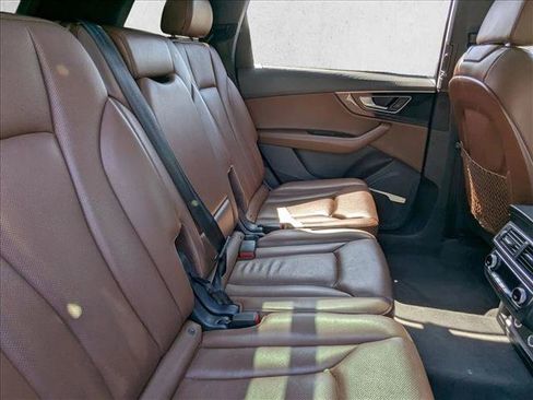 Used 2018 Audi Q7 3.0T Premium Plus w/ Premium Plus Package image 20