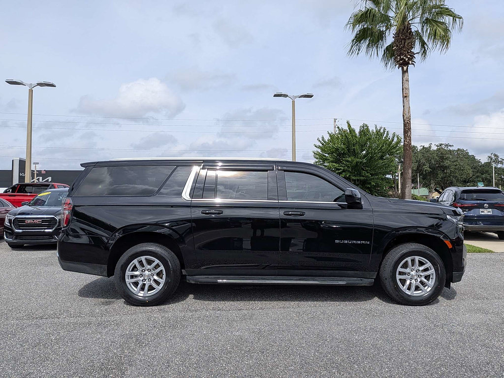 Certified 2024 Chevrolet Suburban LT AWD/4WD image 2