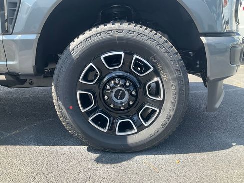 New 2026 Ford F250 Platinum AWD/4WD image 10