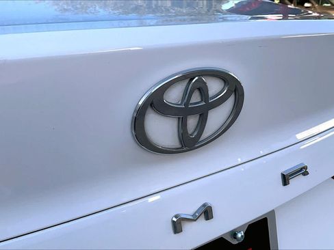 Used 2025 Toyota Camry LE FWD image 10