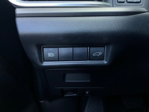 Used 2025 Toyota Grand Highlander FWD image 23