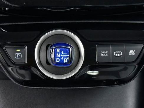 Used 2020 Toyota Prius Prime LE image 21