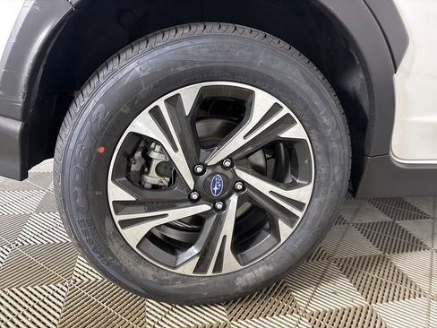 Used 2025 Subaru Crosstrek 2.0i Premium AWD/4WD image 31