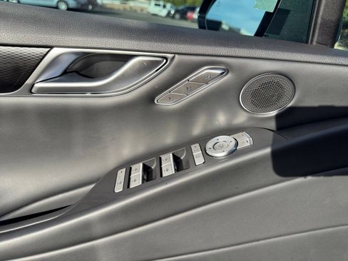 Used 2025 Genesis G80 2.5T image 33