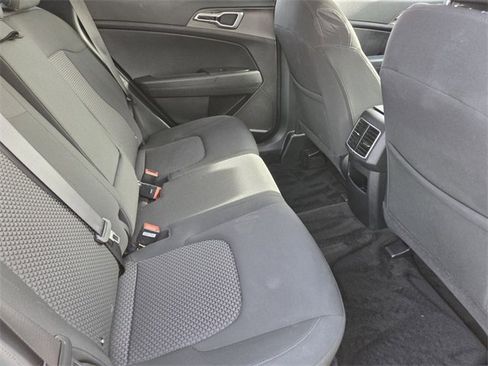 Used 2023 Kia Sportage LX image 14