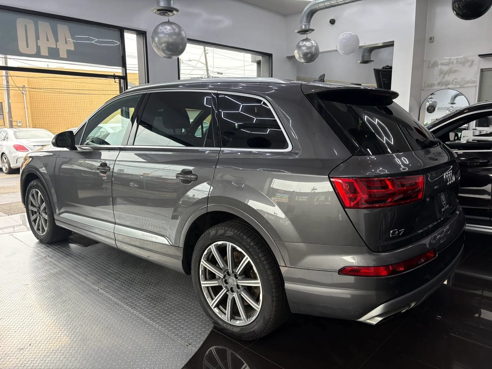 Used 2018 Audi Q7 2.0T Premium Plus w/ Premium Plus Package AWD/4WD image 5