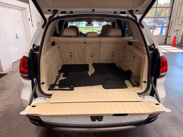 Used 2015 BMW X5 xDrive50i AWD/4WD image 21