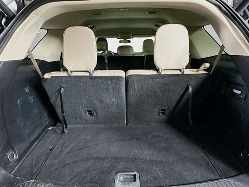 Used 2020 Ford Explorer XLT w/ Equipment Group 202A image 29