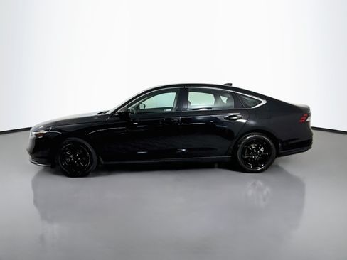 Used 2023 Honda Accord EX image 6