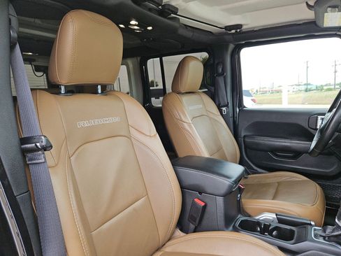 Used 2022 Jeep Wrangler Unlimited Rubicon 4xe AWD/4WD image 27