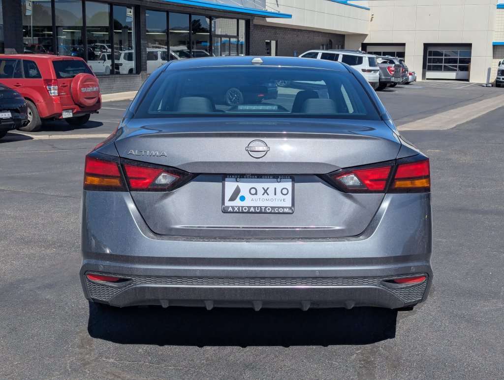 Used 2025 Nissan Altima 2.5 SV FWD image 6