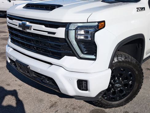 Used 2024 Chevrolet Silverado 2500 LTZ w/ LTZ Plus Package image 13