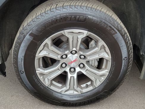 Used 2022 GMC Sierra 1500 SLT w/ SLT Convenience Package AWD/4WD image 6