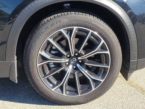 Certified 2025 MAZDA CX-70 Plug-In Hybrid w/ Premium Pkg image 5