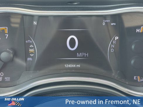 Used 2019 Jeep Grand Cherokee Laredo w/ Security & Convenience Group image 16