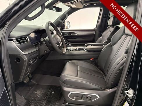 New 2026 Jeep Grand Wagoneer Limited AWD/4WD image 9