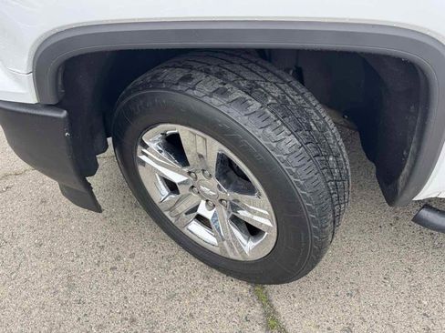 Used 2018 GMC Sierra 1500 SLE w/ SLE Value Package image 37