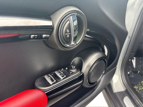 Used 2018 MINI Cooper Convertible FWD image 40