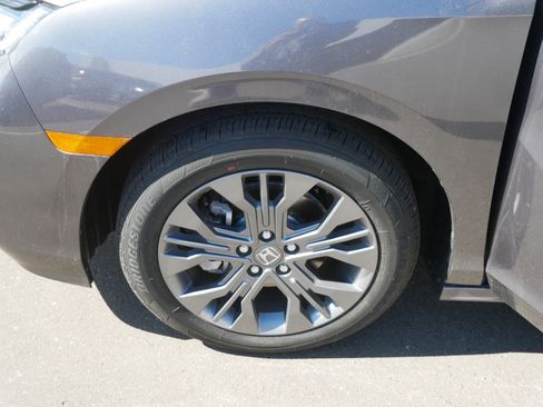 Certified 2026 Honda Odyssey Touring image 15