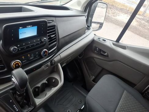 Used 2024 Ford Transit 250 Low Roof AWD w/ Exterior Upgrade Package image 21