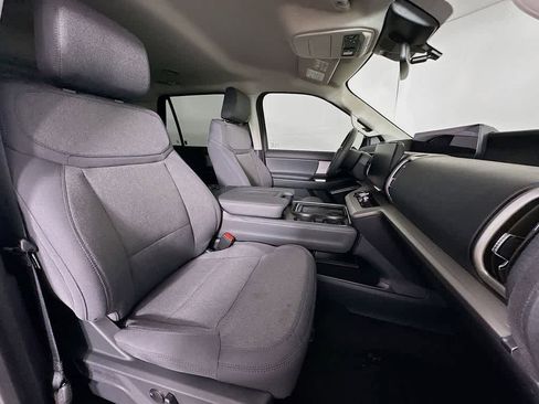 New 2026 Ford Expedition Active RWD image 15