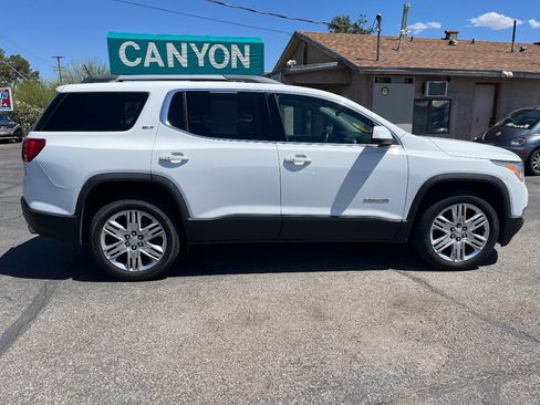 Used 2019 GMC Acadia SLT FWD image 2