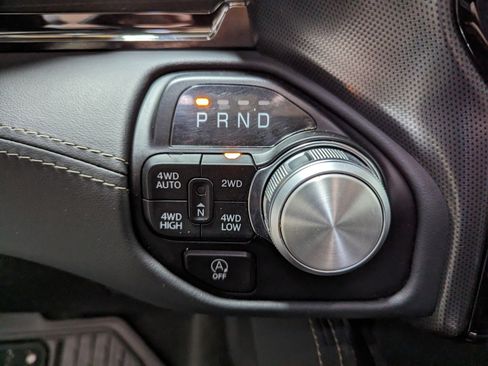 Used 2024 RAM 1500 Limited w/ Body Color Bumper Group image 27