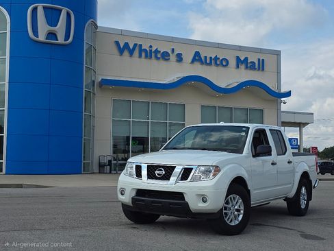 Used 2014 Nissan Frontier SV w/ SV Value Truck Package RWD image 25