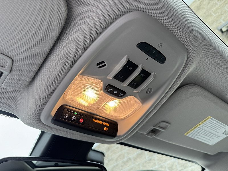 Used 2023 Buick Encore GX Essence w/ Experience Buick Package FWD image 23