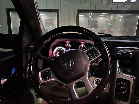 Used 2018 RAM 2500 Laramie w/ Off Road Package AWD/4WD image 5