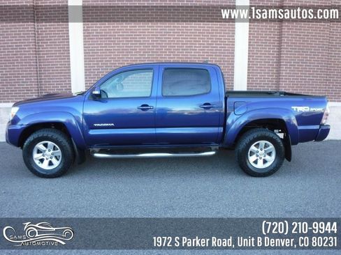 Used 2015 Toyota Tacoma 4x4 Double Cab w/ TRD Sport Package image 24