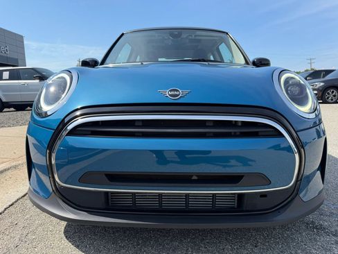 Used 2023 MINI Cooper 2-Door Hardtop FWD image 19