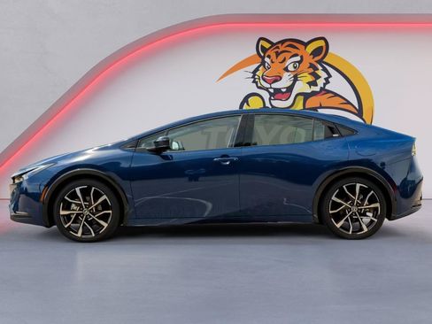 New 2026 Toyota Prius Plug-In Hybrid FWD image 8
