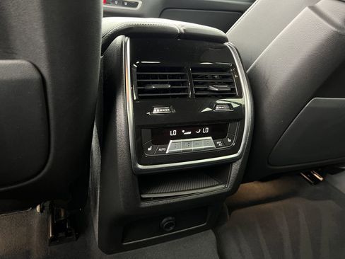 Used 2025 BMW X6 xDrive40i image 26