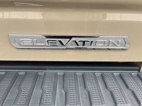 Used 2022 GMC Sierra 1500 Elevation image 48