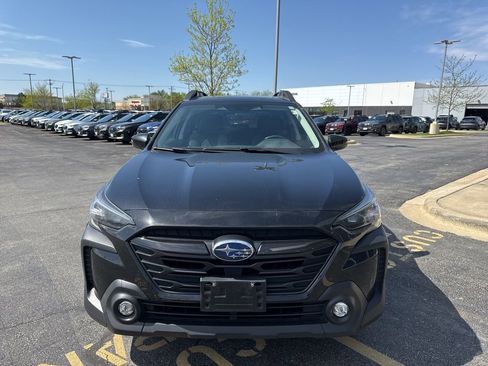 Used 2024 Subaru Outback Onyx Edition image 2