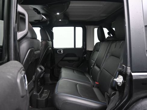 Used 2024 Jeep Wrangler Unlimited Rubicon 4xe w/ Technology Group AWD/4WD image 26