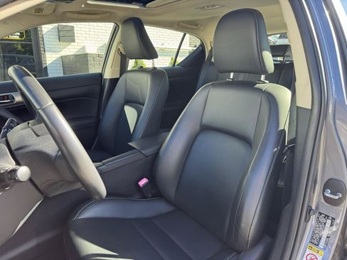 Used 2014 Lexus CT 200h FWD image 14