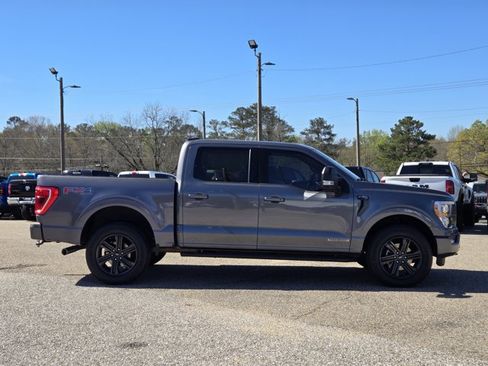 Used 2022 Ford F150 XLT w/ Equipment Group 302A High AWD/4WD image 13