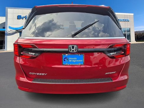 Used 2023 Honda Odyssey Sport image 5