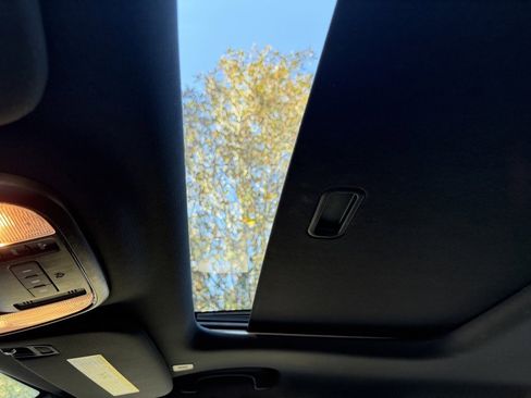 Used 2023 Dodge Durango GT image 29