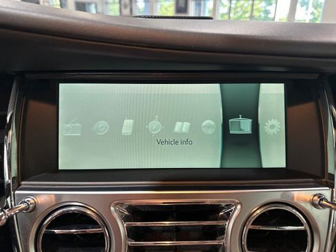 Used 2015 Rolls-Royce Wraith RWD image 69