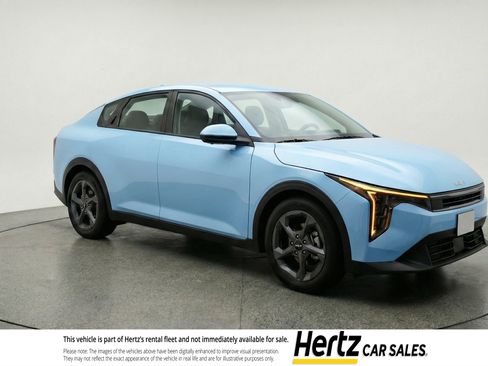 Used 2025 Kia K4 FWD image 1